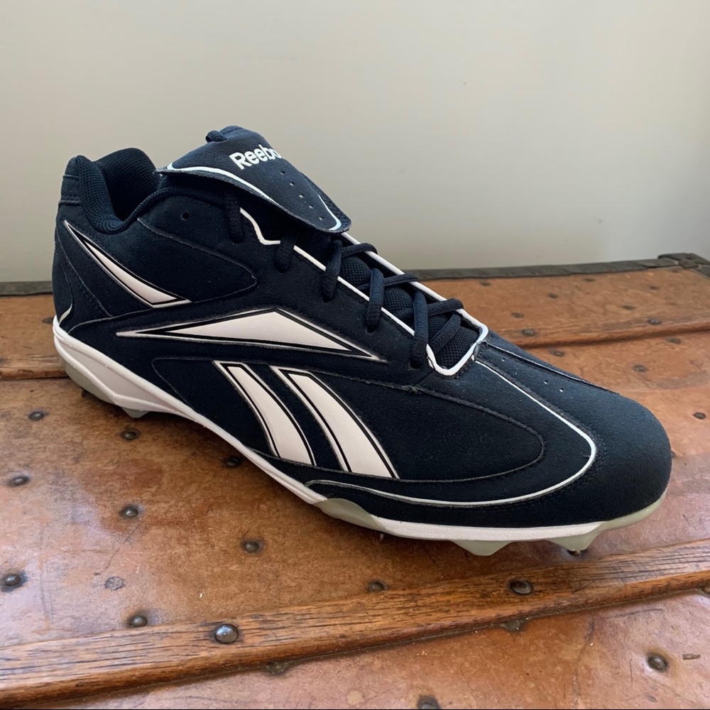 NWOB Reebok Baseball Metal Cleats